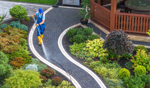 Best Deck Cleaning Services  in Mineral Point, WI